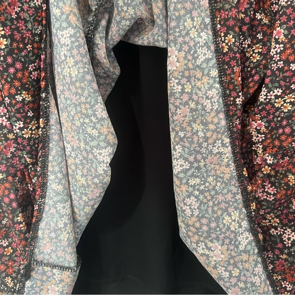 American Eagle Dark Ditzy Floral Tiered Boho Grunge Babydoll Mini Dress Size M - Picture 4 of 13